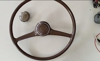 Smontaggio e montaggio volante 500B e 500C con sostituzione pulsante clacson